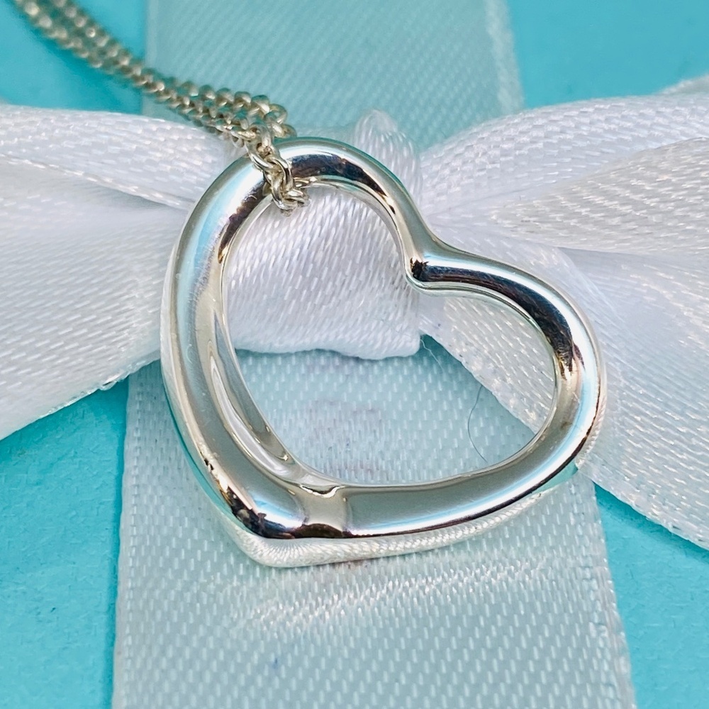 Tiffany & Co. Elsa Peretti Open Heart Necklace – 22mm  5.8g 16”